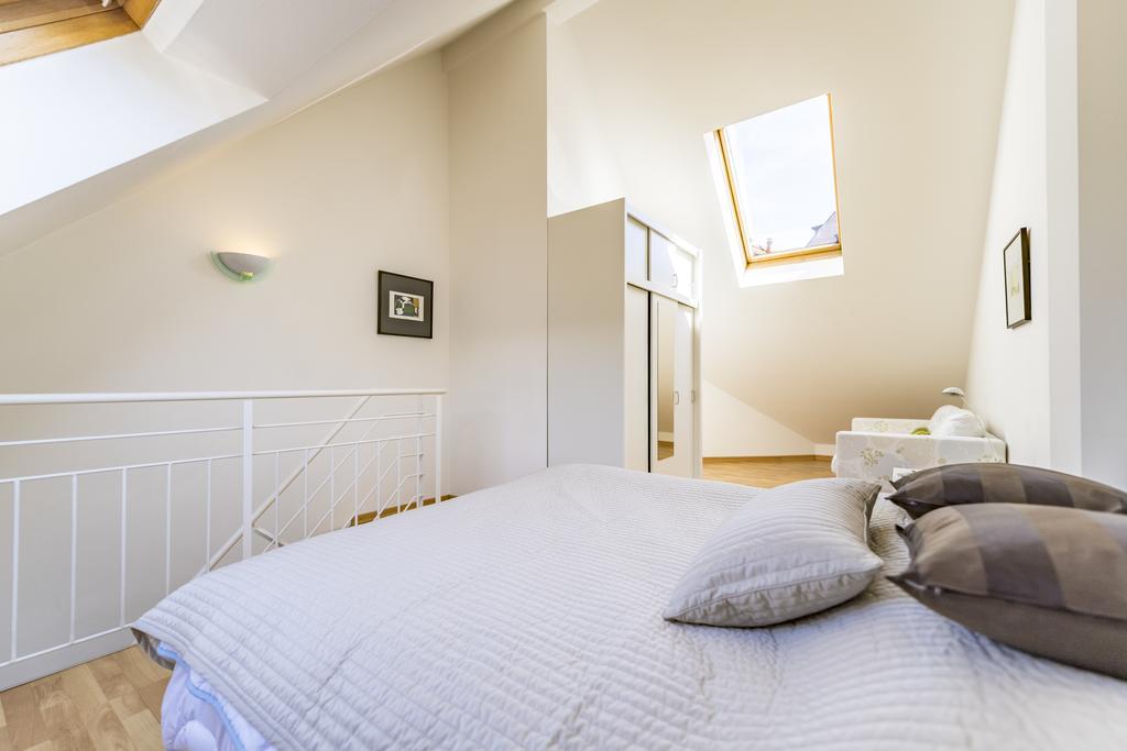 Maisonette Apartment Am Bahnhof - Adults Only Инсбрук Экстерьер фото