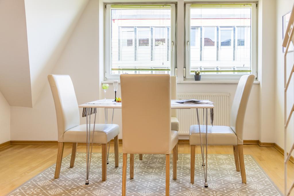 Maisonette Apartment Am Bahnhof - Adults Only Инсбрук Экстерьер фото