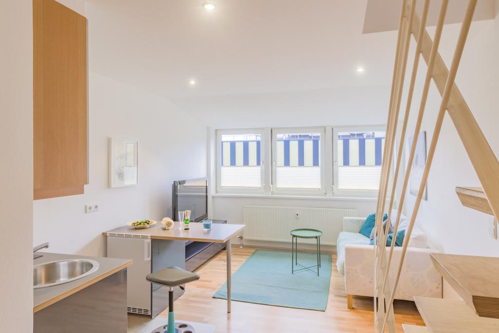 Maisonette Apartment Am Bahnhof - Adults Only Инсбрук Экстерьер фото