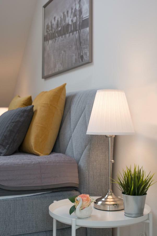 Maisonette Apartment Am Bahnhof - Adults Only Инсбрук Экстерьер фото