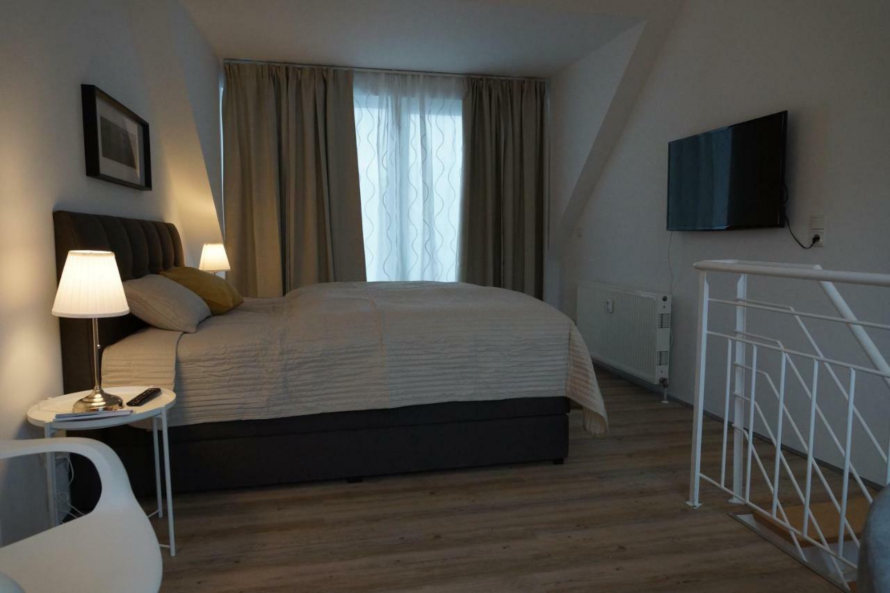 Maisonette Apartment Am Bahnhof - Adults Only Инсбрук Экстерьер фото