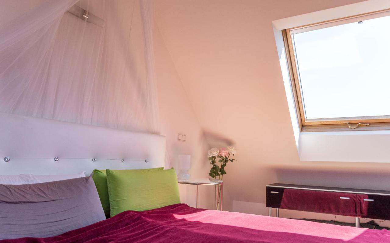 Maisonette Apartment Am Bahnhof - Adults Only Инсбрук Экстерьер фото