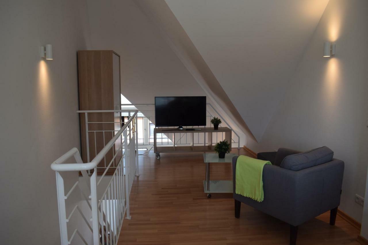 Maisonette Apartment Am Bahnhof - Adults Only Инсбрук Экстерьер фото